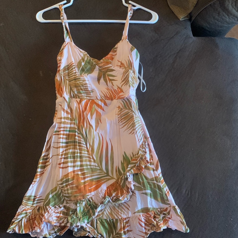 Forever 21 light pink palm tree dress